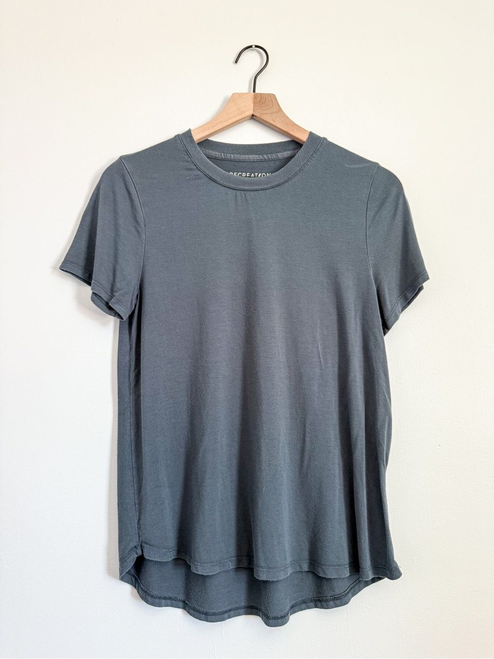 Recreation Short Sleeve Activewear Tee Size Small